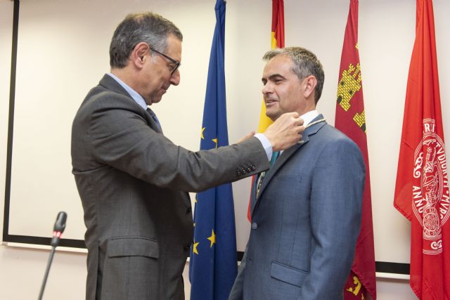 Eloy Ángel Villegas Ruiz toma posesión como decano de la Facultad de Óptica y Optometría - 2, Foto 2