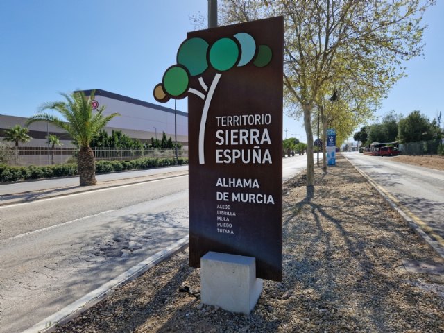 Dos tótems Territorio Sierra Espuña dan la bienvenida a Alhama de Murcia - 2, Foto 2