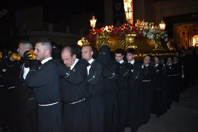 El Crucificado protagoniza un año una procesión del Silencio llena de emoción y respeto - 4, Foto 4