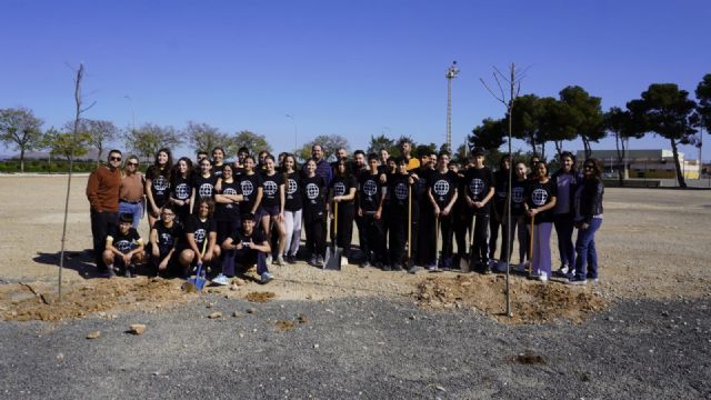 El Fan Futura Fest planta árboles para compensar su huella de carbono - 2, Foto 2