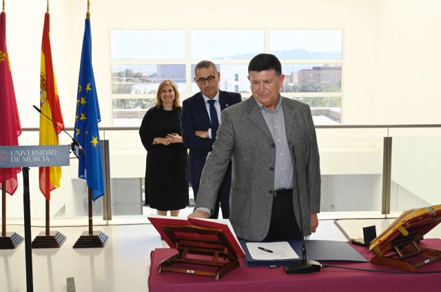 Francisco Javier Gómez de Segura, nuevo decano de la Facultad de Bellas Artes - 2, Foto 2