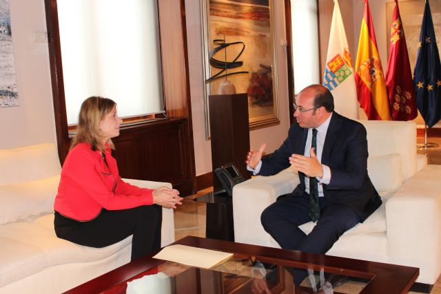 Pedro Antonio Sánchez se reúne con la alc aldesa de Molina de Segura, Esther Clavero - 2, Foto 2