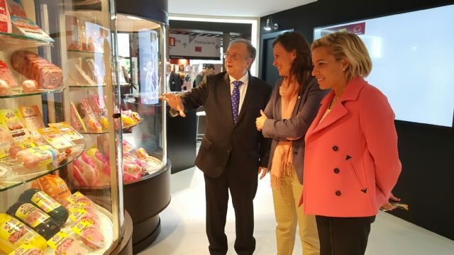 Las consejeras de Agricultura de Murcia y Cataluña crean un grupo de trabajo de apoyo al sector porcino, Foto 1