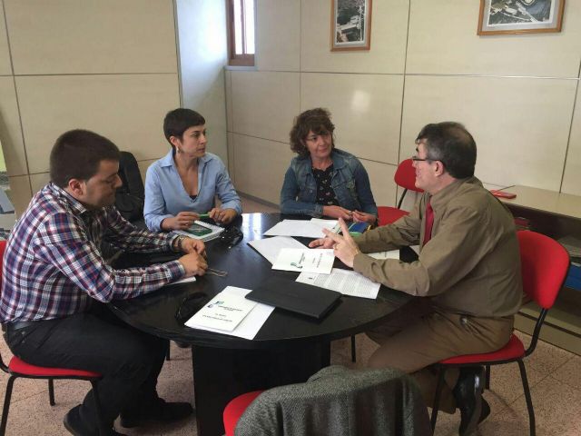 Podemos se reúne con la Comunidad de Regantes de Pliego y conoce in situ para los proyectos para el  regadío - 1, Foto 1