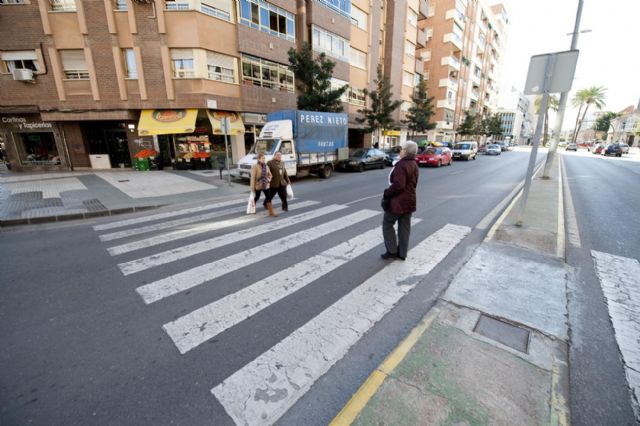 La Policía Local pone en marcha una campaña para mejorar la seguridad de los peatones - 1, Foto 1