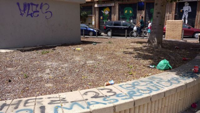 Ciudadanos advierte sobre el alarmante proceso de abandono y degradación que está sufriendo el barrio de San Antolín - 5, Foto 5
