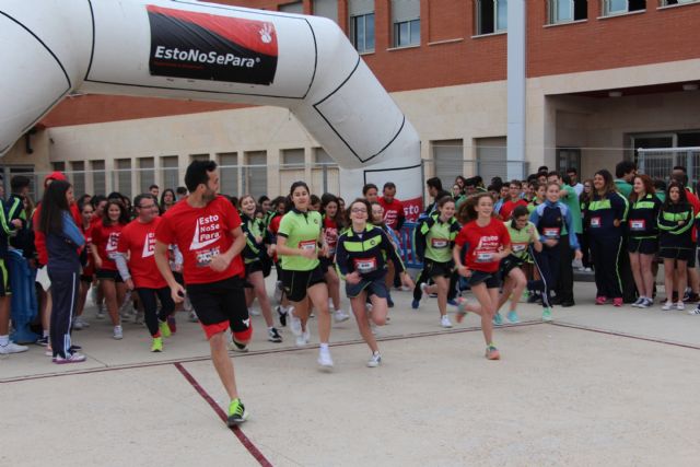 El colegio San Pedro Apóstol celebra la II Carrera solidaria con la ONG Esto no se para - 1, Foto 1