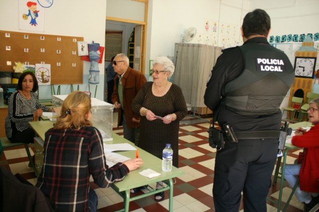 The participation of voters in Totana in the general elections amounts to 42.64%, at 2:00 p.m., Foto 2