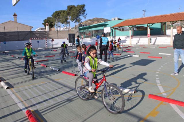 Los alumnos de Infantil y Primaria de Puerto Lumbreras pueden formarse en Educación Vial desde casa a través de la web municipal - 1, Foto 1
