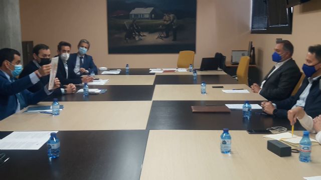Fulgencio Gil supervisa junto al consejero de Fomento la evolución de los proyectos en marcha y las próximas inversiones que se desarrollarán en Lorca - 1, Foto 1