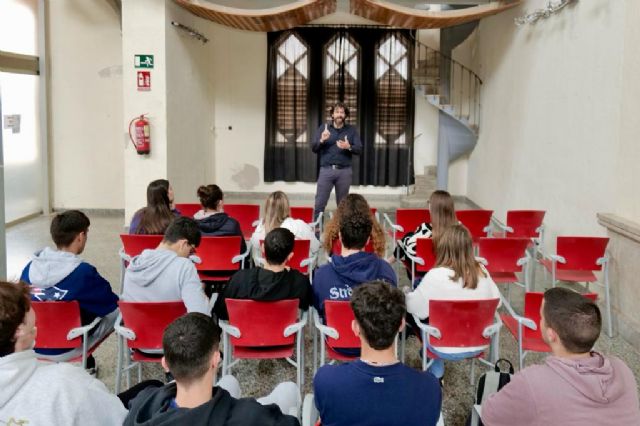 Más de 200 alumnos de Secundaria desenmascaran a J.K. Rowling, Frankenstein, Cervantes o La Celestina dentro de la Catedral de las Letras de La Unión - 5, Foto 5