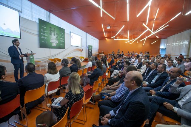 El futuro de las energías limpias a debate en El Batel - 3, Foto 3