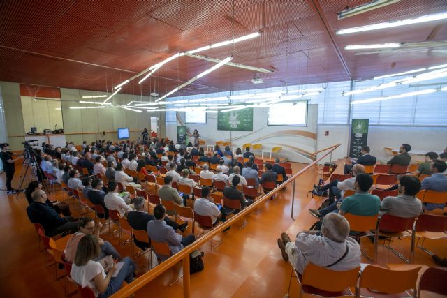 El futuro de las energías limpias a debate en El Batel - 5, Foto 5