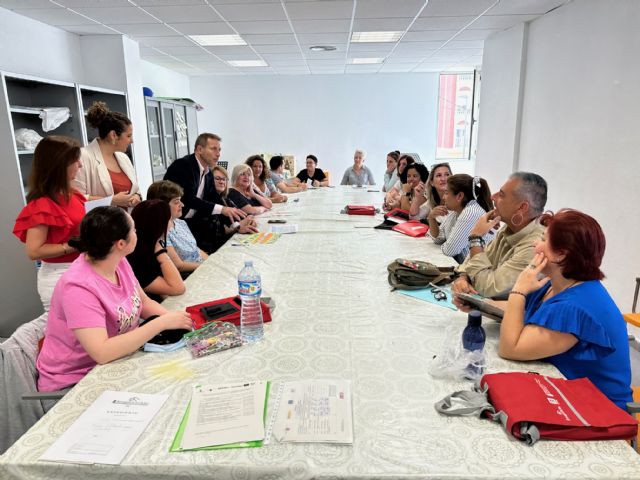 Atención sociosanitaria a personas dependientes en instituciones sociales - 3, Foto 3