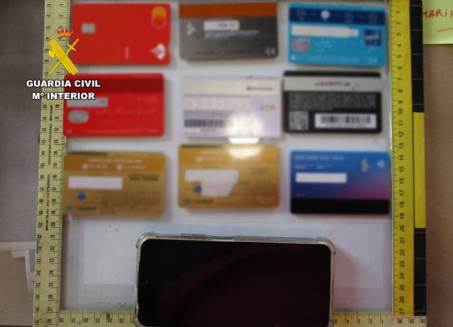 La Guardia Civil desmantela una banda juvenil acusada de cometer medio centenar de delitos contra el patrimonio - 4, Foto 4