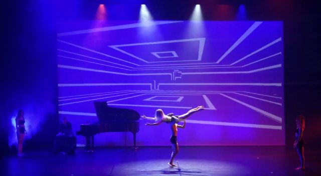 Danza de otro mundo - 1, Foto 1