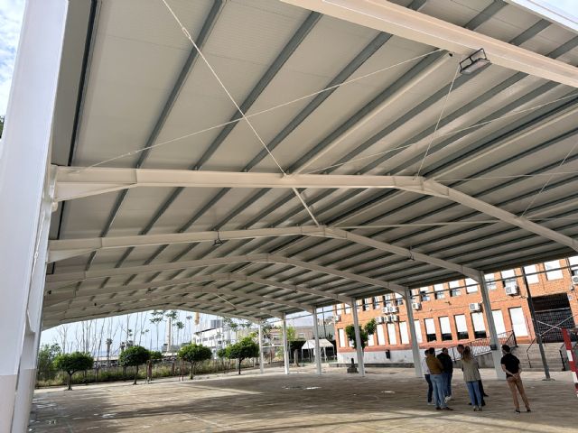 El Ayuntamiento torreño concluye el Plan Sombra en las pistas deportivas de los colegios - 2, Foto 2
