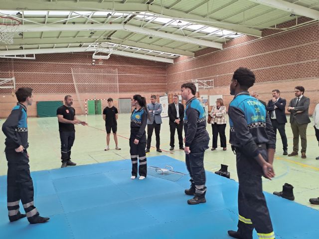 Alumnado de FP de T�cnico en Seguridad participa en una jornada de exhibici�n en el CIFP Hesp�rides, Foto 2