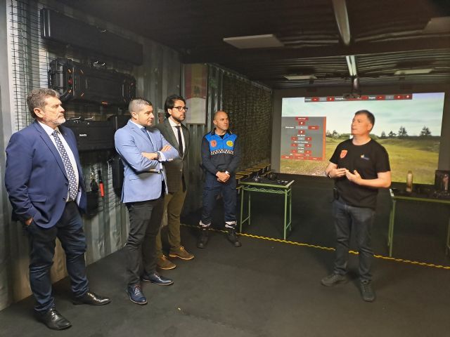 Alumnado de FP de T�cnico en Seguridad participa en una jornada de exhibici�n en el CIFP Hesp�rides, Foto 3