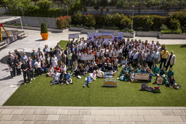 El IES José Ibáñez Martín, de Lorca, ganador del 42 Concurso Escolar de la ONCE - 3, Foto 3
