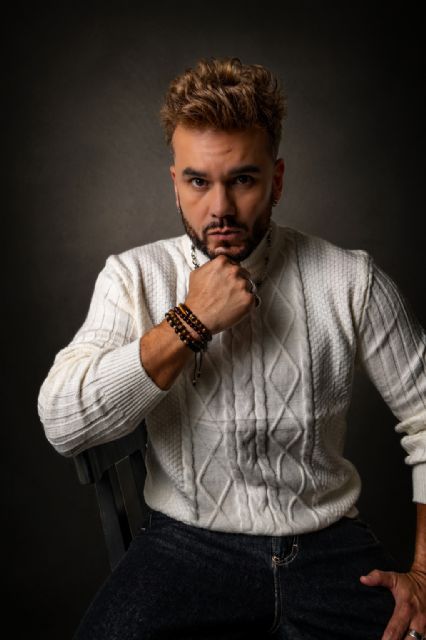 Luccas Rivera emociona con una versión íntima y moderna de “Vuela Paloma” - 3, Foto 3