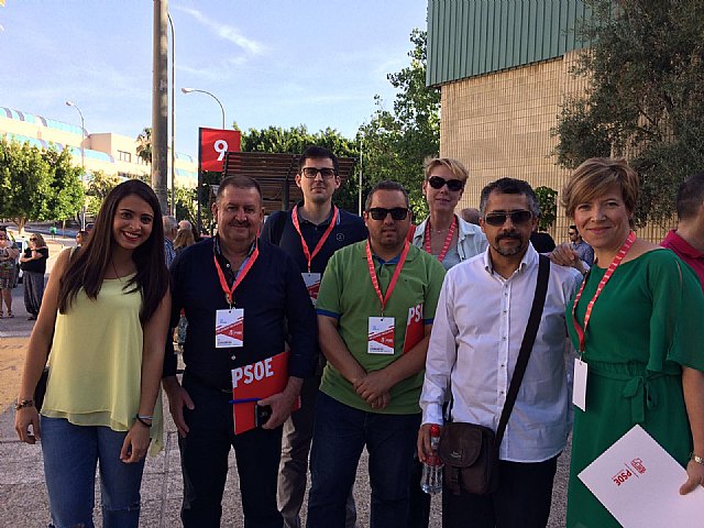 Delegados de la Agrupación de Totana asisten al Congreso Extraordinario del PSOE, Foto 1