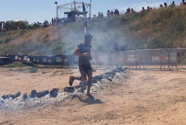 The totanero Alberto Crespo Molino participated in the Spartan Race Beast Barcelona 2017, and obtains the Spartan Trifecta. This hard race of obstacles of 26 km counted on the participation of more than 6000 intrepid "Spartans" coming from , Foto 2