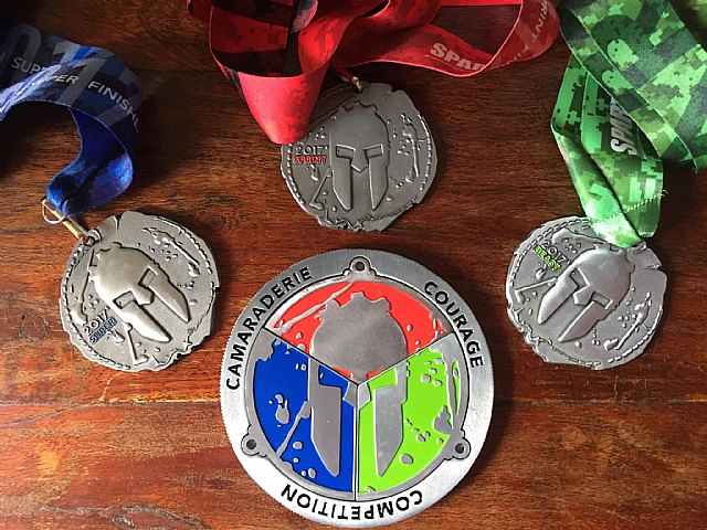 The totanero Alberto Crespo Molino participated in the Spartan Race Beast Barcelona 2017, and obtains the Spartan Trifecta. This hard race of obstacles of 26 km counted on the participation of more than 6000 intrepid "Spartans" coming from , Foto 3