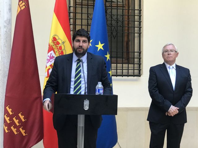 Fernando López Miras preside el acto de toma de posesión de José Antonio Cobacho como presidente del Consejo Económico y Social de la Región - 2, Foto 2