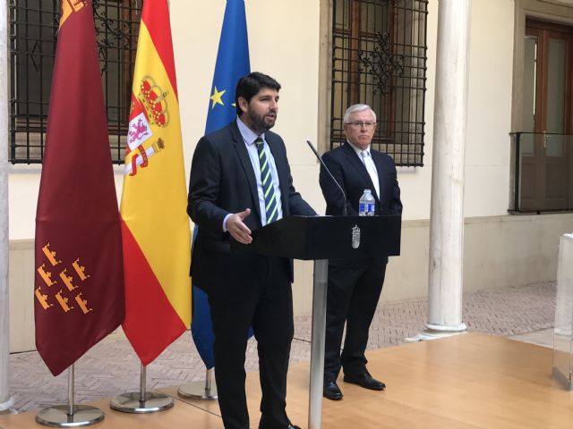 Fernando López Miras preside el acto de toma de posesión de José Antonio Cobacho como presidente del Consejo Económico y Social de la Región - 3, Foto 3