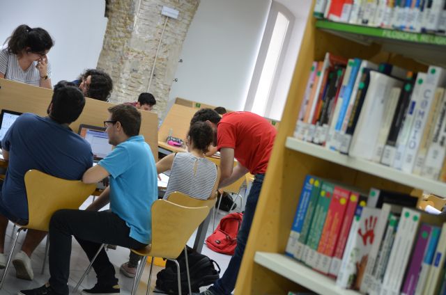 Apertura extraordinaria por exámenes de la biblioteca en fines de semana y hasta medianoche de lunes a viernes - 1, Foto 1