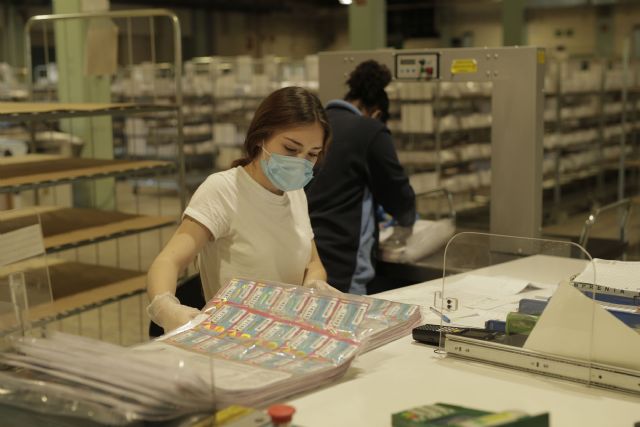 La ONCE arranca la Fábrica de la Ilusión con la impresión de los primeros cupones tras el confinamiento - 4, Foto 4