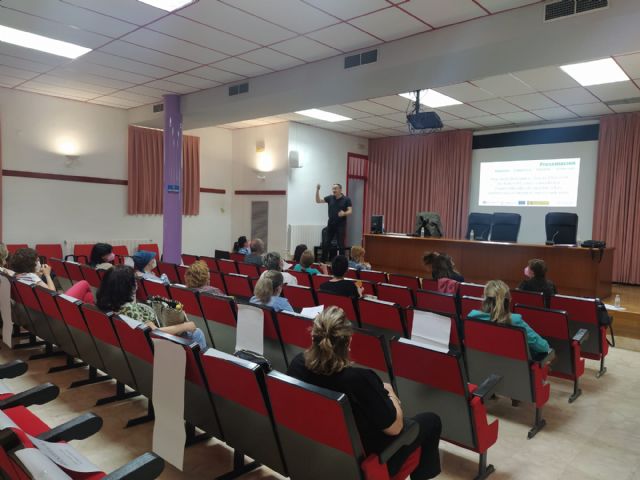 Los comerciantes de Calasparra realizan una formación para reinventar su comercio y poder salir reforzados de la pandemia - 3, Foto 3