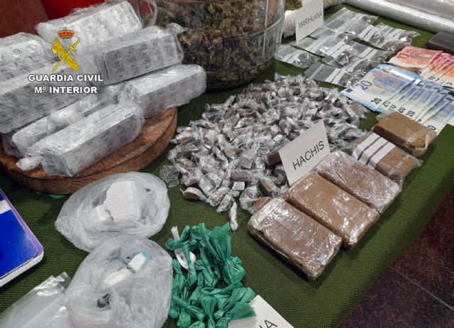 La Guardia Civil desmantela un activo punto dedicado a la venta ininterrumpida de varios tipos de sustancias estupefacientes - 4, Foto 4