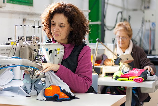 Mobel, 43 años de vida con puntos suspensivos…, Foto 3