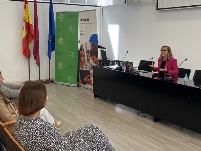 El III Foro Cátedra Dirección Humana reúne a decenas de profesionales para debatir en torno a las últimas estrategias de digitalización en Recursos Humanos - 3, Foto 3