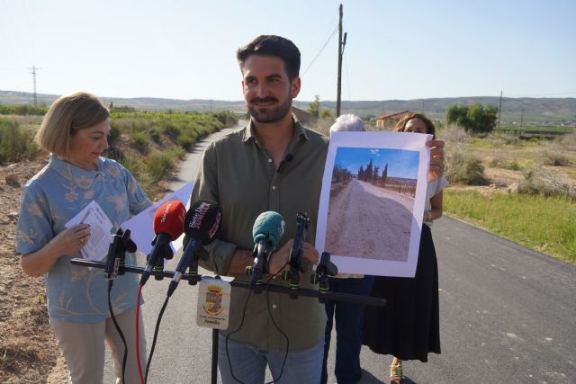 Las obras de asfaltado en el camino de Las Encebras, eje principal de la pedanía, ya son una realidad - 4, Foto 4