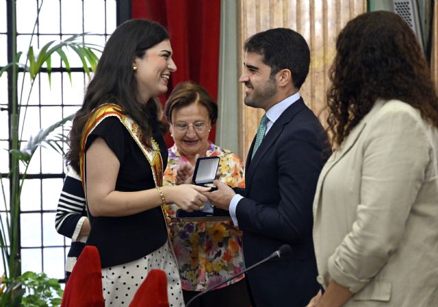 El Pleno ordinario aprueba otorgar a José Ballesta las máximas distinciones de la ciudad de Murcia - 4, Foto 4