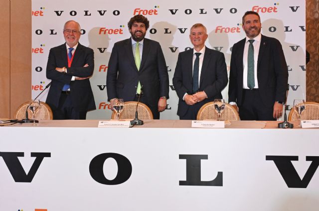 L�pez Miras anuncia una campa&ntilde;a con Froet para atraer j�venes al sector del transporte y cubrir la falta de conductores