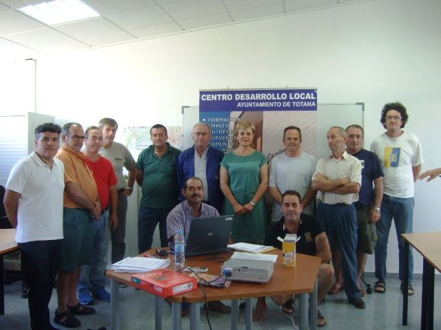 Se inaugura el curso de Operaciones auxiliares de Albañilería de fábricas y cubiertas, Foto 1