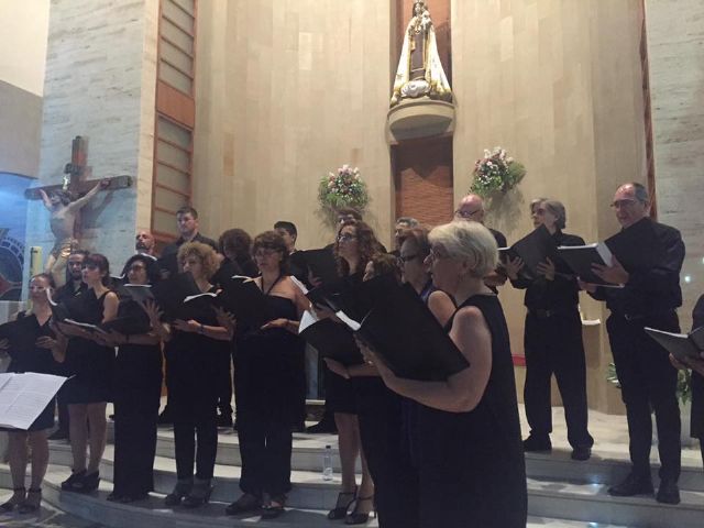 La Coral Patnia ofrece un concierto en la iglesia Nuestra Señora del Carmen - 1, Foto 1