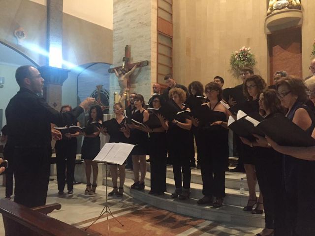 La Coral Patnia ofrece un concierto en la iglesia Nuestra Señora del Carmen - 2, Foto 2