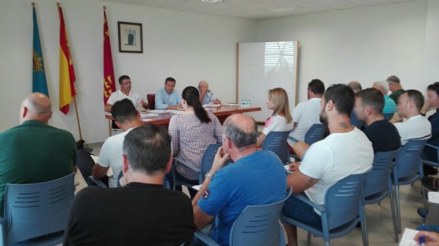 Tercer encuentro con los agentes en un año, Foto 2