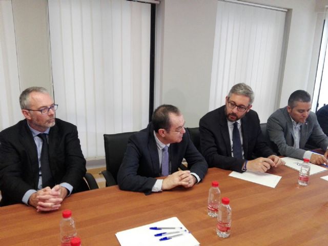 Víctor Martínez: Un PSOE a la deriva da la espalda a los exportadores murcianos al no apoyar el CETA - 2, Foto 2