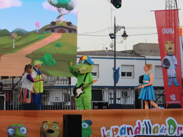 El show 1,2,3 cantemos otra vez con La Pandilla de Drilo congrega a cientos de niños en las fiestas patronales - 3, Foto 3
