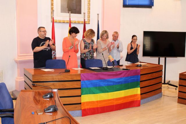 Declaración Institucional con motivo del Día Internacional del Orgullo LGTBI - 2, Foto 2