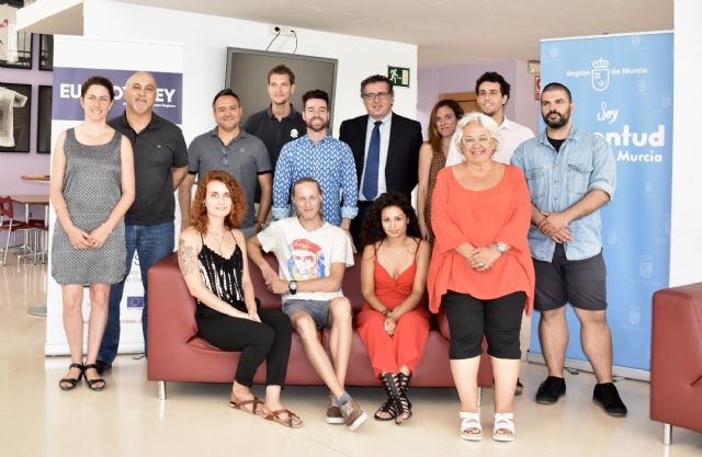 Jóvenes europeos realizarán prácticas laborales en empresas de la Región con el programa Eurodisea - 1, Foto 1