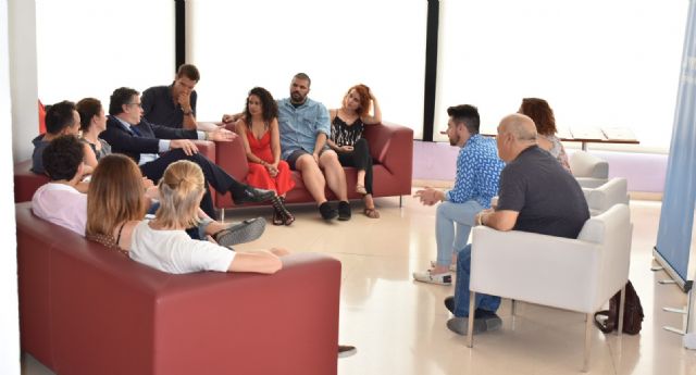 Jóvenes europeos realizarán prácticas laborales en empresas de la Región con el programa Eurodisea - 3, Foto 3