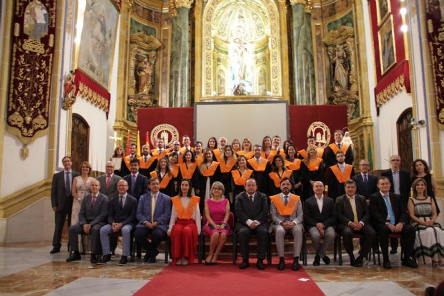 La UCAM gradúa a 40 alumnos en sus másteres de RSC y Relaciones Laborales - 1, Foto 1