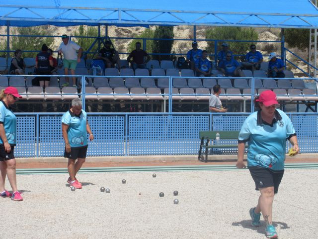 El equipo femenino del club de petanca 'La Salceda', campeón de la liga regional - 3, Foto 3